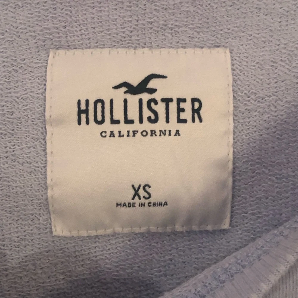 Hollister Baby Blue Boat Neck Oversized Graphic Sweatshirt Size XS - Picture 6 of 7